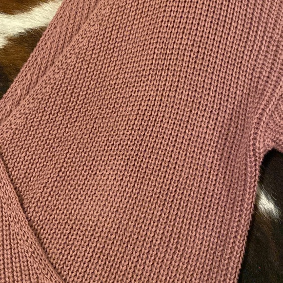 Mauve sweater size medium - Picture 2 of 2